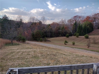 216 Star View Dr, King, NC 27021 - photo 3