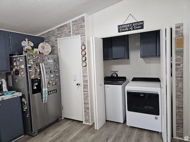 14 Lakeview Dr, Layton, UT 84041 - photo 4