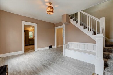 826 E 25th Ct, Des Moines, IA 50317 - photo 5