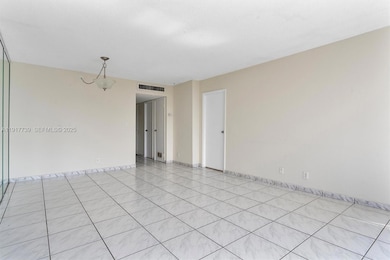 3101 N Country Club Dr unit 504, Miami, FL 33180 - photo 7
