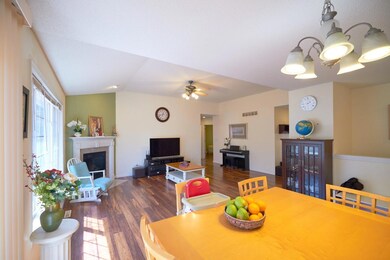 05. Livingroom-2