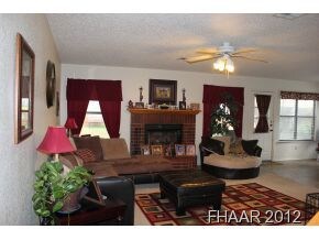 706 Bond St, Copperas Cove, TX 76522 - photo 3