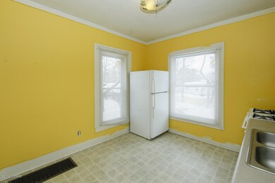 500 E Main St, Paw Paw, MI 49079 - photo 5