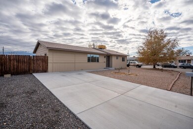 3206 Main Cir W, Clifton, CO 81520 - photo 2