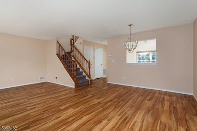 330 Smithwold Rd unit 1, Somerset, NJ 08873 - photo 4
