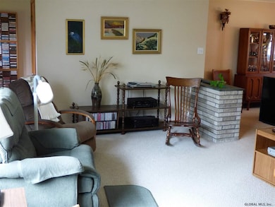 12 Benedict St, Castleton On Hudson, NY 12033 - photo 4