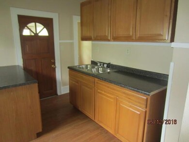 2502 Lyon St, Des Moines, IA 50317 - photo 5