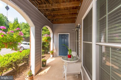 46614 Drysdale Terrace unit 101, Sterling, VA 20165 - photo 5