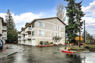 1910 W Casino Rd unit 334, Everett, WA 98204 - photo 2