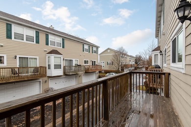 2418 Courtyard Cir unit 3, Aurora, IL 60506 - photo 3