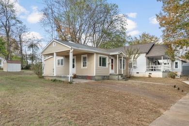 809 E Mobile St, Florence, AL 35630 - photo 3