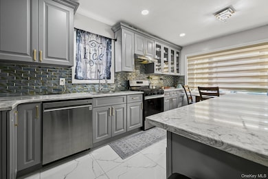 113 Kent Rd, Valley Stream, NY 11580 - photo 7