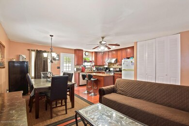 647 Gambocz Ct, Monmouth Junction, NJ 08852 - photo 5