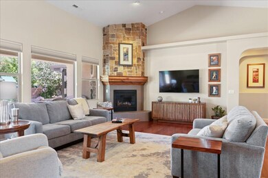 442 W Granite Dr, Washington, UT 84780 - photo 6