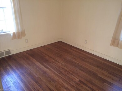 707 15th St NE, Canton, OH 44714 - photo 4