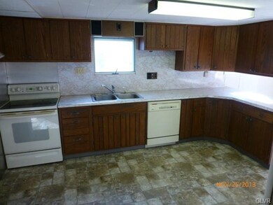 4801 Jasper Rd, Emmaus, PA 18049 - photo 6