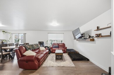 6559 N Fiona St, Eagle Mountain, UT 84005 - photo 5