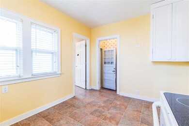 1714 Birch St, Cedar Falls, IA 50613 - photo 6