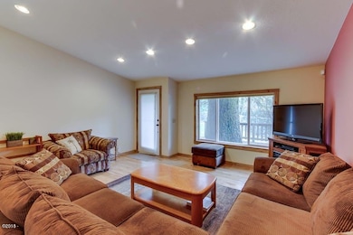 LivingRoom1