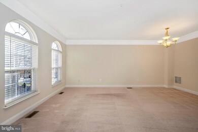 11825 Regents Park Dr, Germantown, MD 20876 - photo 7