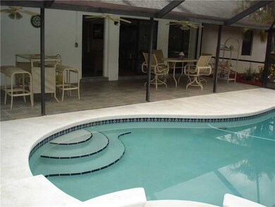 Swimming Pool/Hot Tub/Sauna.