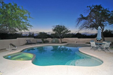 Pool Monterra
