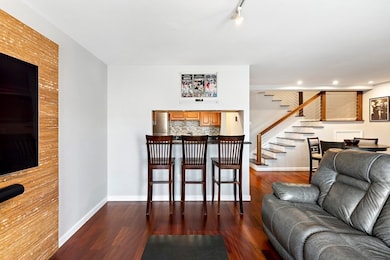 314 Riverside Ave unit 206, Medford, MA 02155 - photo 4