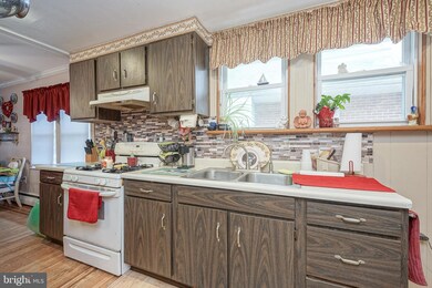 25 W 7th Ave, Runnemede, NJ 08078 - photo 6