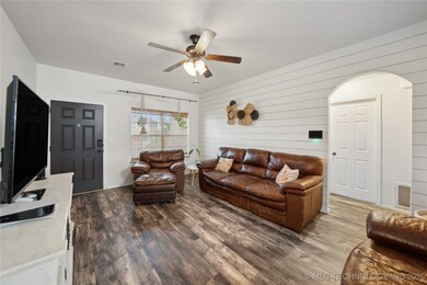 14775 S Glenn St, Glenpool, OK 74033 - photo 7