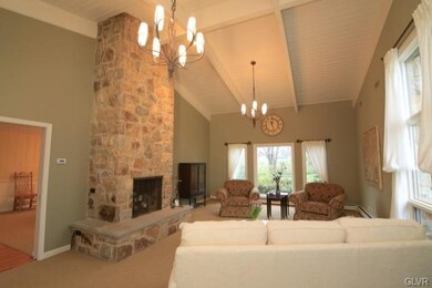 534 Ashwood Dr, Nazareth, PA 18064 - photo 7