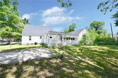 1807 Eddy Ln, Eau Claire, WI 54703 - photo 7