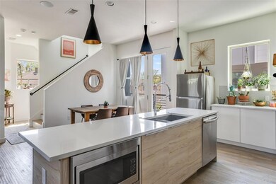 5714 Bryan Pkwy unit D, Dallas, TX 75206 - photo 6