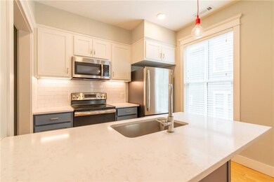 143 E South St, Fayetteville, AR 72701 - photo 5