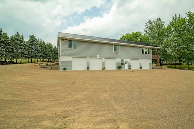 W6579 Karric Ln, Monroe, WI 53566 - photo 3