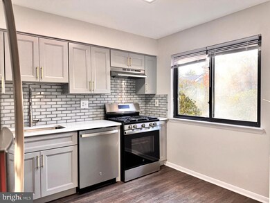 191 Hampshire Dr, Plainsboro, NJ 08536 - photo 5