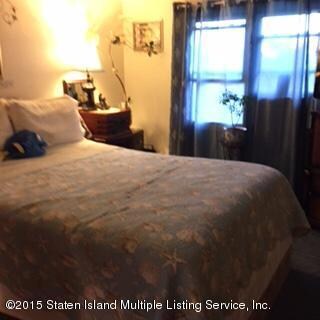 37 hewitt bedroom
