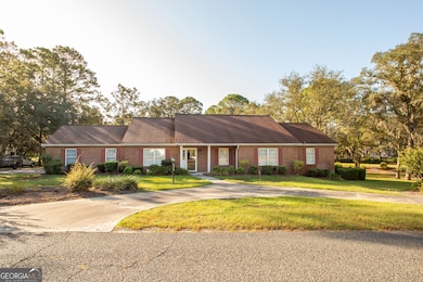 1439 S River Oaks Dr, Blackshear, GA 31516 - photo 2