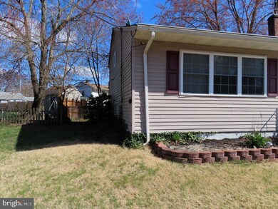 49 W Stephen Dr, Newark, DE 19713 - photo 2