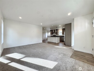 3060 Pennsylvania St, Longview, WA 98632 - photo 3