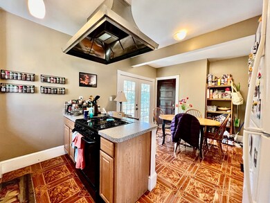 69 Woodlawn St unit 3, Jamaica Plain, MA 02130 - photo 3