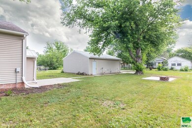 817 6th St, Onawa, IA 51040 - photo 5