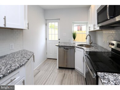 2215 Gerritt St, Philadelphia, PA 19146 - photo 7