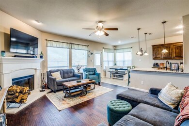 1204 Vaughna Dr, Weatherford, TX 76087 - photo 5