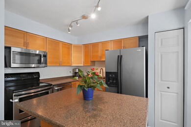 2138 Cedar Barn Way, Windsor Mill, MD 21244 - photo 4