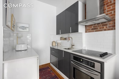 27 W 82nd St unit 2B, New York, NY 10024 - photo 4