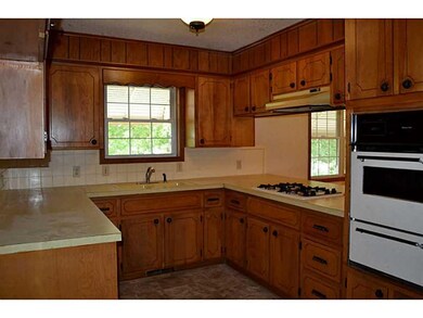 302 N Summit St, Prairie Grove, AR 72753 - photo 6