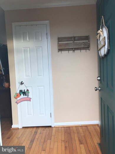 9383 Breamore Ct, Laurel, MD 20723 - photo 3