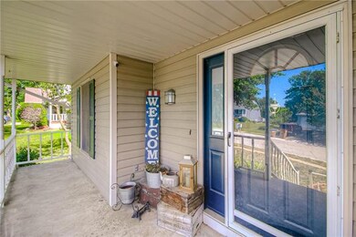 719 Lark St, Raymore, MO 64083 - photo 3