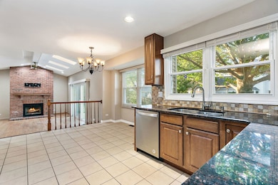 1088 Pear Tree Ln, Wheeling, IL 60090 - photo 7