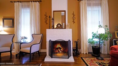 Living Room01b Fireplace